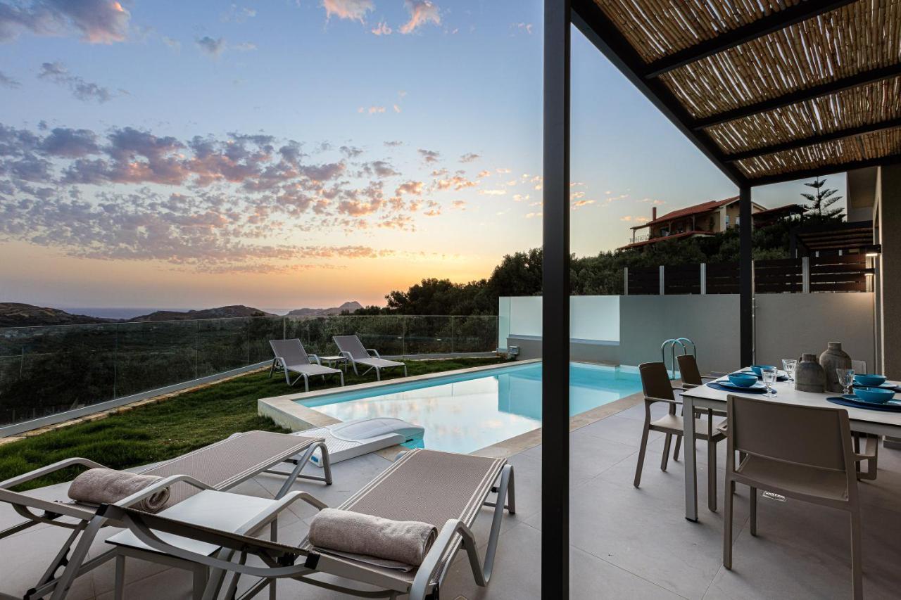 Porti Villas Iraklis Asomatoi Экстерьер фото